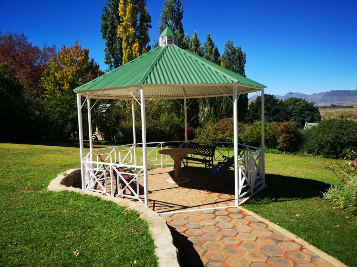 The Gables-Clarens Villa Buitenkant foto
